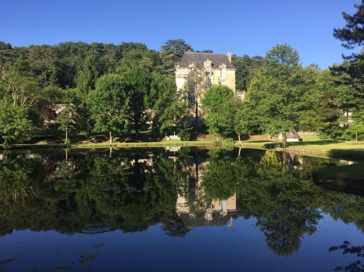 Gite Familial Chateau La Roche Racan Saint-Paterne-Racan Dış mekan fotoğraf